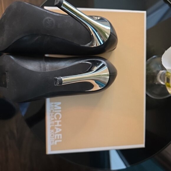 Michael Kors Women's Leather Black Studded Toe Show Stopper Stilettos - Picture 7 of 7